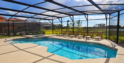 Make Yourself at Home in the Lap of Luxury at Mainbrace with Homes4uu!