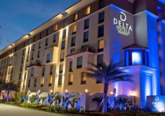 10 Ways to Chill by the Delta Orlando Hotel Poolside