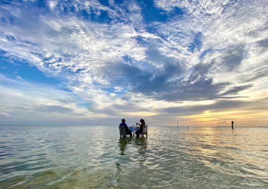 Tropical dining with social distancing at a first-class resort in Florida Keys