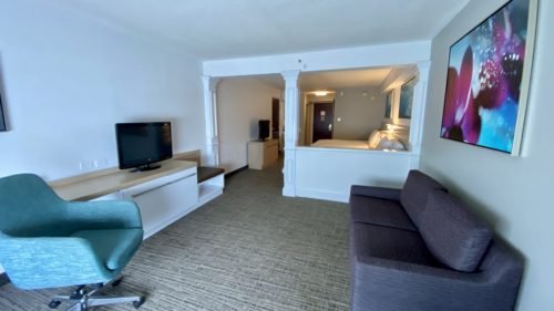 Best Hotel Near Daytona Speedway with nice suites