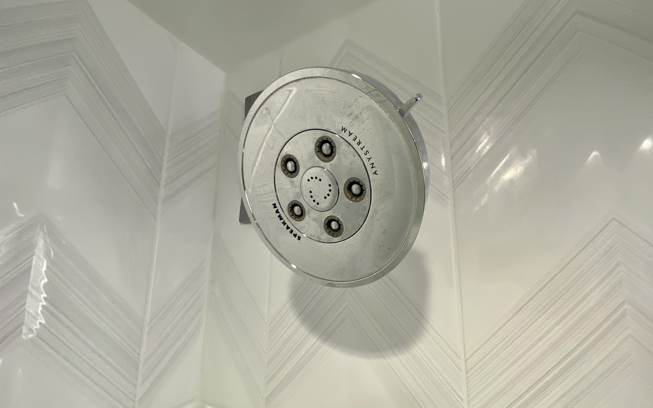 doubletree deerfield beach shower head is awesome