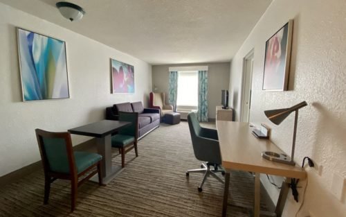hilton garden jacksonville free airport shuttle bedroom