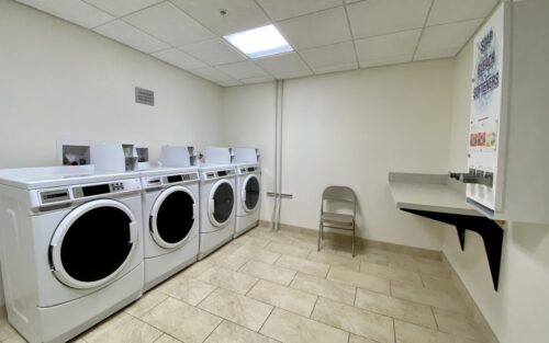 Courtyard by Marriott St. Augustine Beach guest laundry