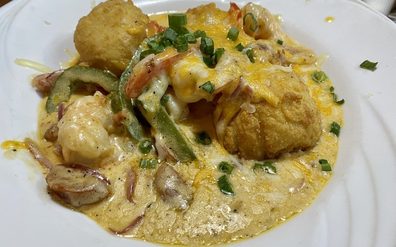 shrimp and grits at lulus in daytona beach