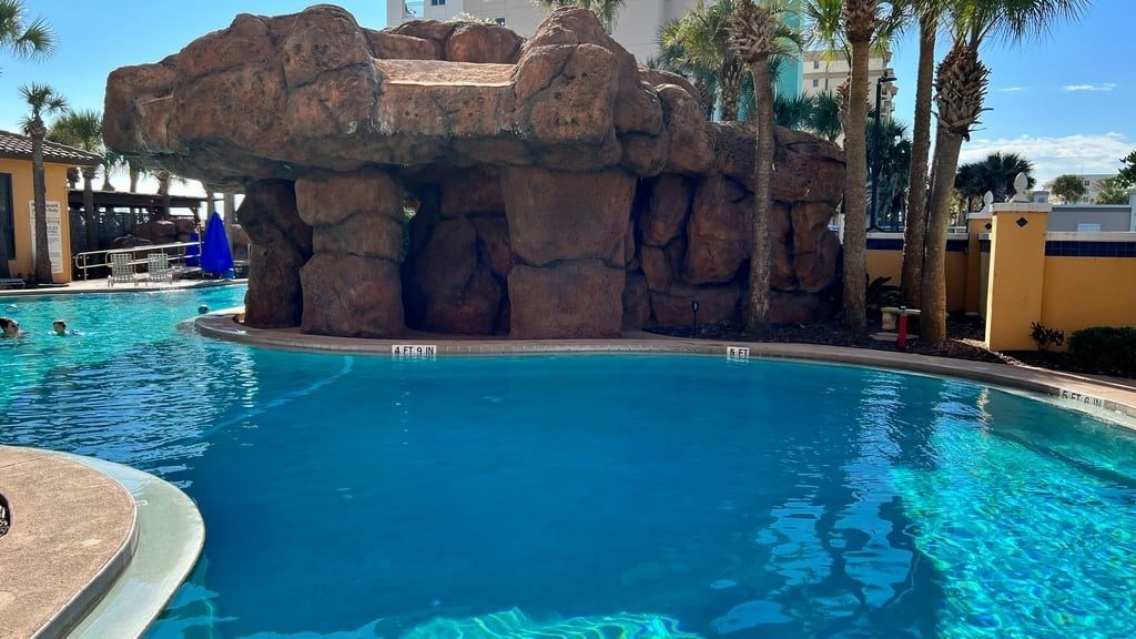 19 Reasons To Stay At The Hampton Inn Oceanfront Jacksonville Beach 6 Outstanding pool and jacuzzi