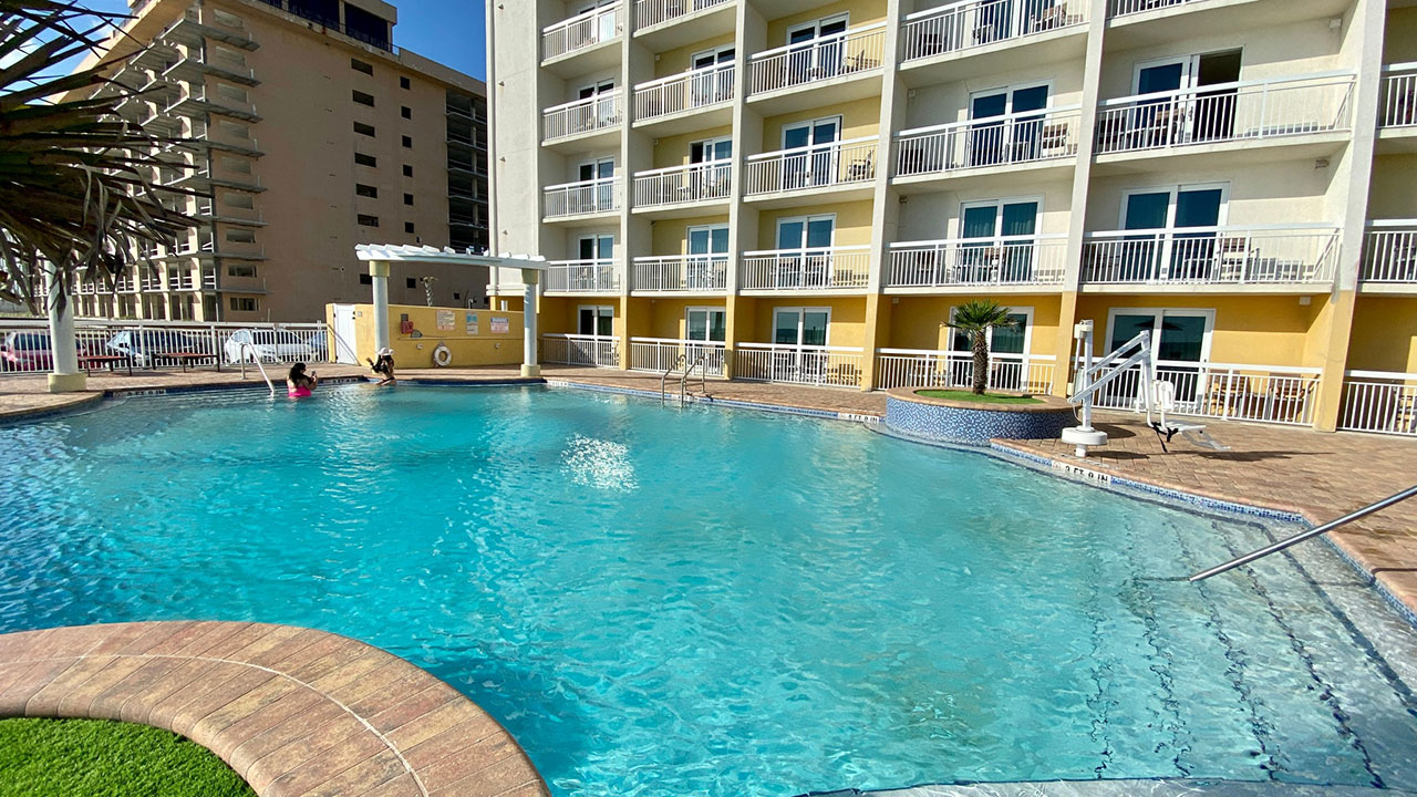 hilton daytona beach pool and spa