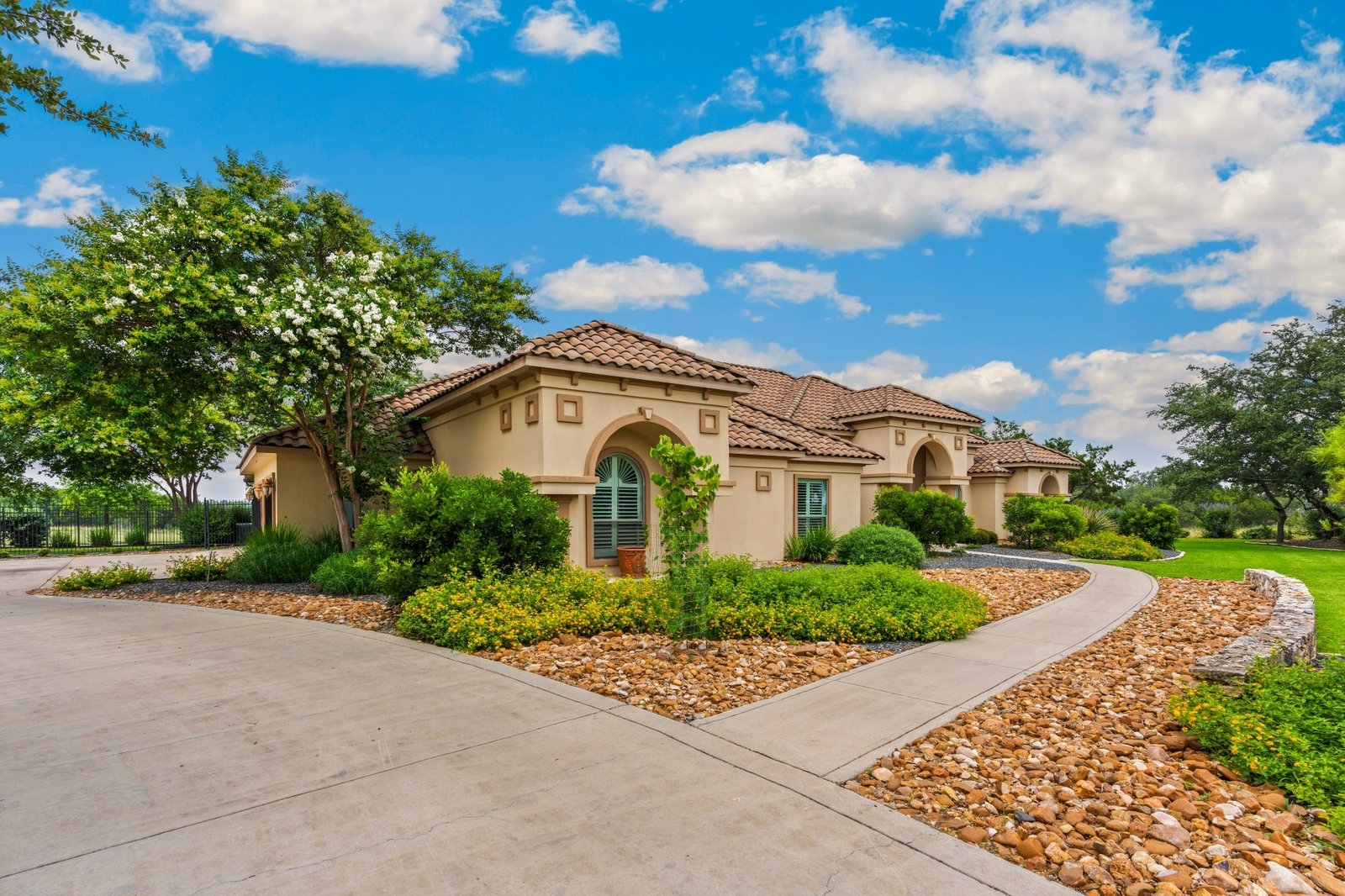 Is Your Florida Home Ready for the Next Storm Season? Essential Protection Tips Inside 1 Storm Season